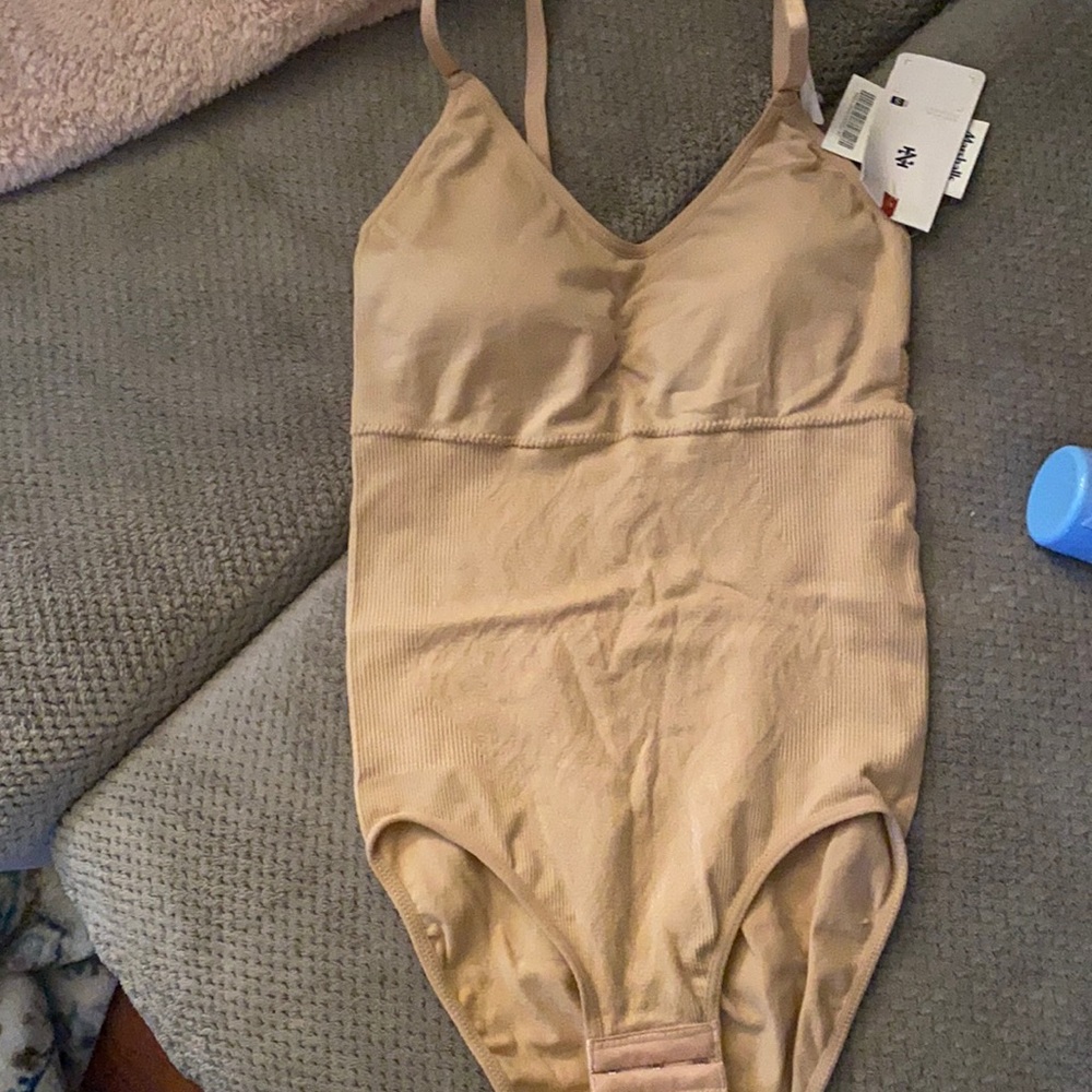 Brand new Izod body shaping suit